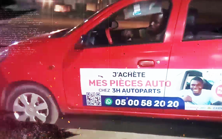 affichage sur les taxis rouge